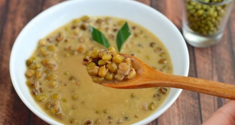 Resep Bubur Kacang Hijau Khas Solo Manis Legit yang Hangat