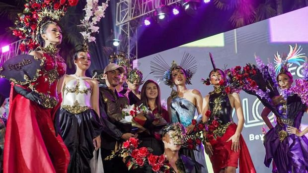 Kemeriahan Jember Fashion Carnaval 2024 Meriahkan Karya